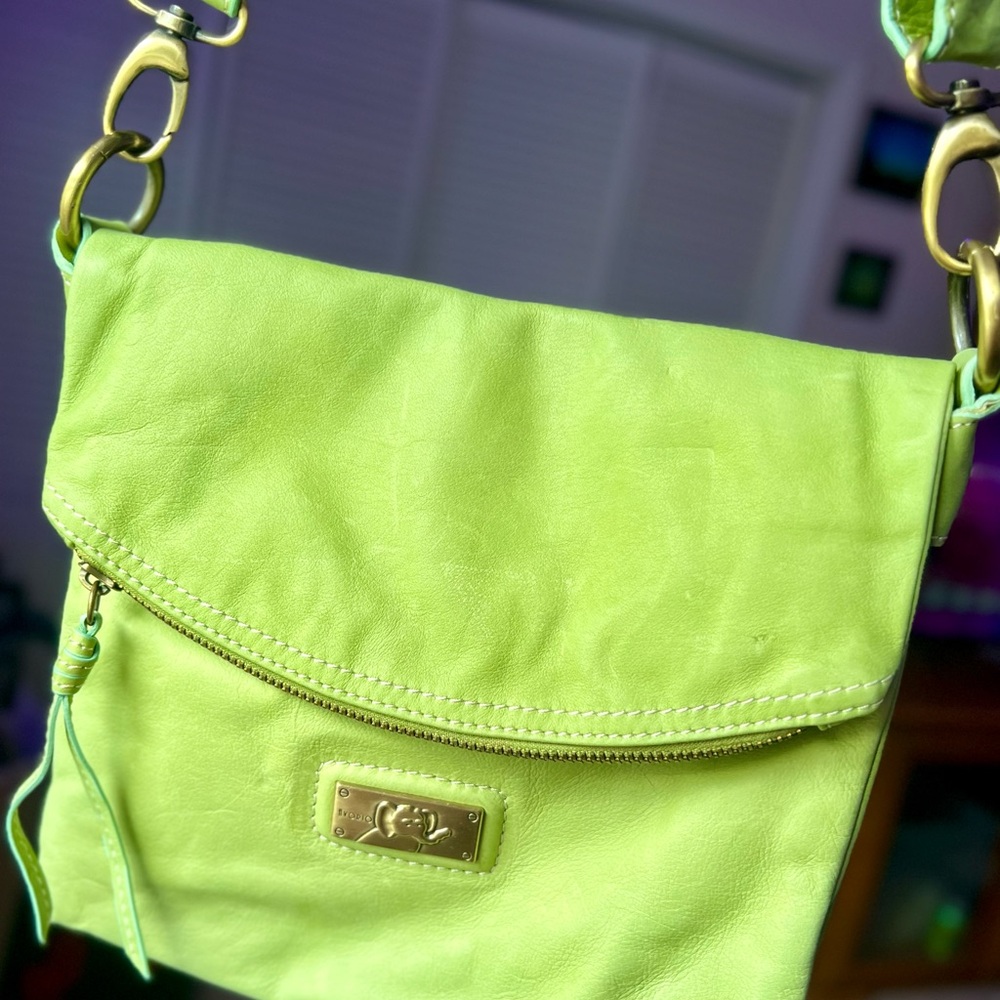 Avorio Genuine Leather Lime Green Crossbody Bag with Leather Strap